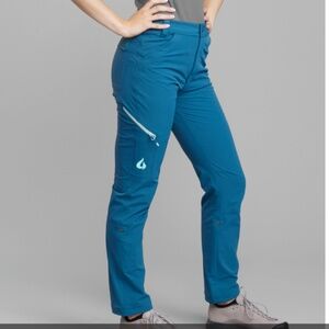 Gnara "shefly" gothere navy women's pants size 8 NWOT